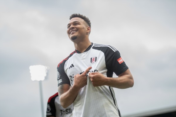 记者：转会费约4000万欧，亚特兰大正和富勒姆谈判引进前锋穆尼兹